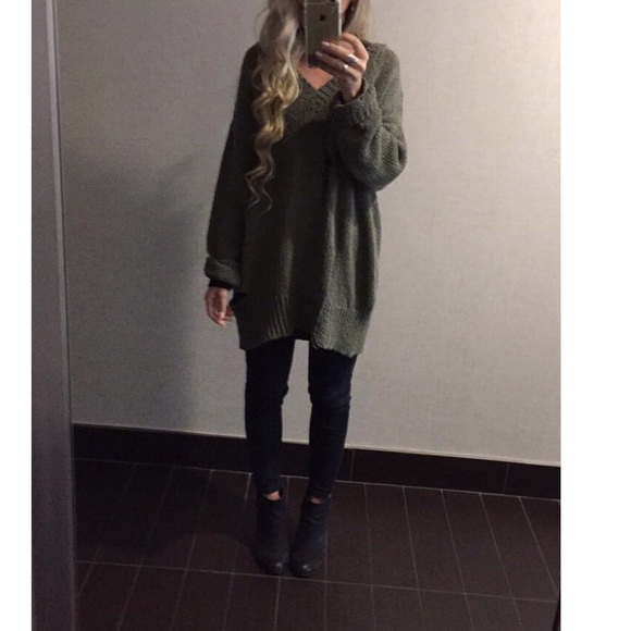 Zara Sweaters - Zara chunky knit sweater